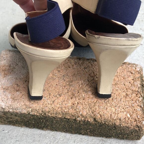 Vintage Luc Berjen slingbacks - Picture 5 of 10